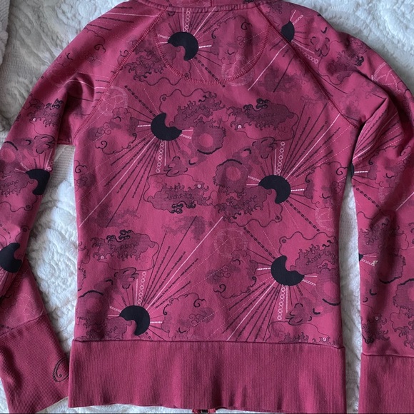Orb printed hoodie size XS - Picture 3 of 6